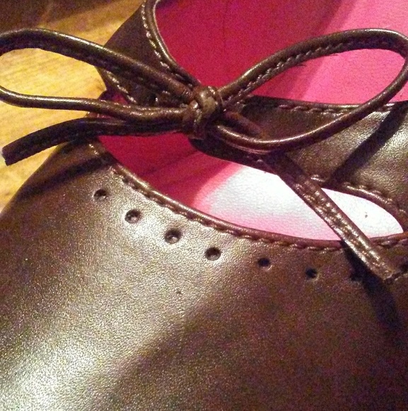 Brown Mary jane heels - Picture 3 of 8